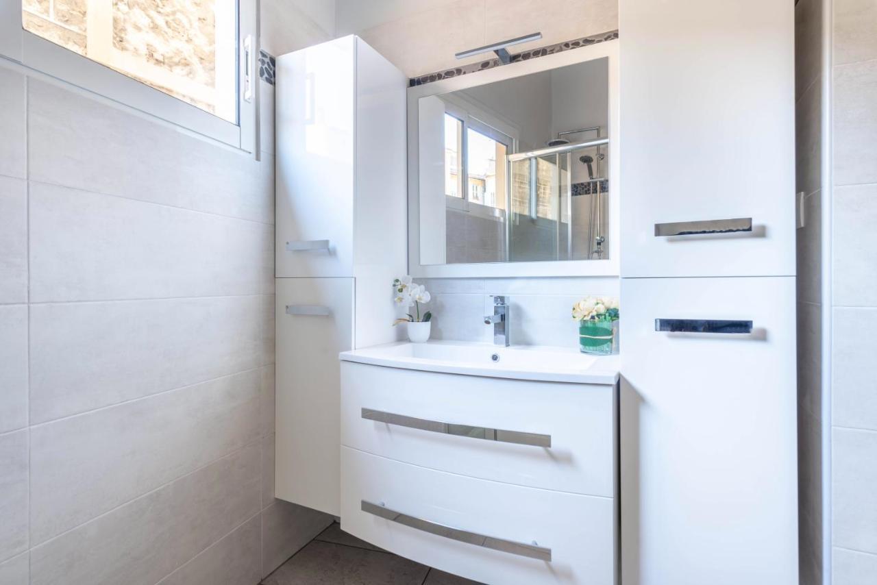 Ferienwohnung NOTRE DAME - Huge sunny modern 2BR flat - Terrace Nizza Exterior foto