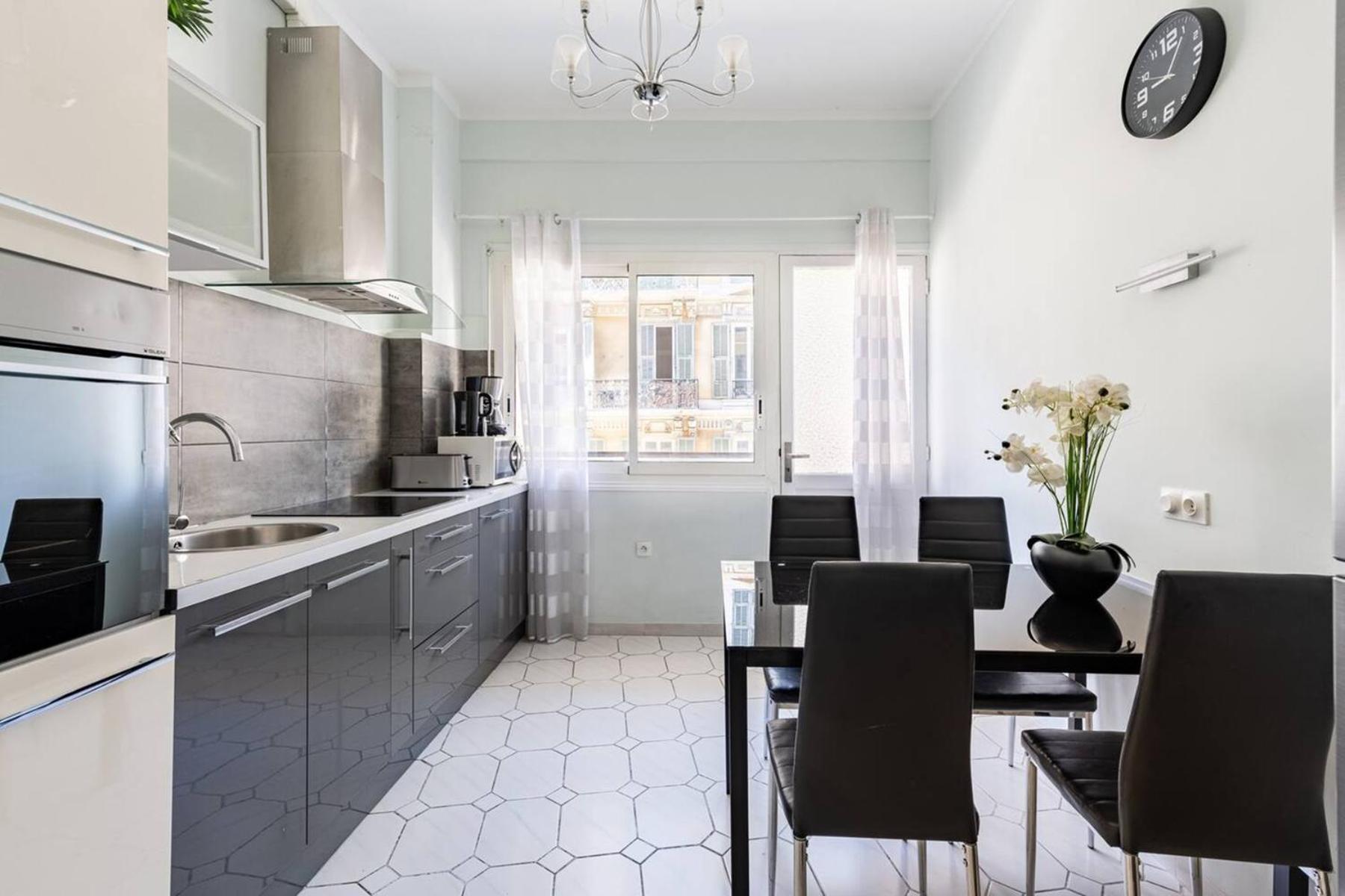 Ferienwohnung NOTRE DAME - Huge sunny modern 2BR flat - Terrace Nizza Exterior foto